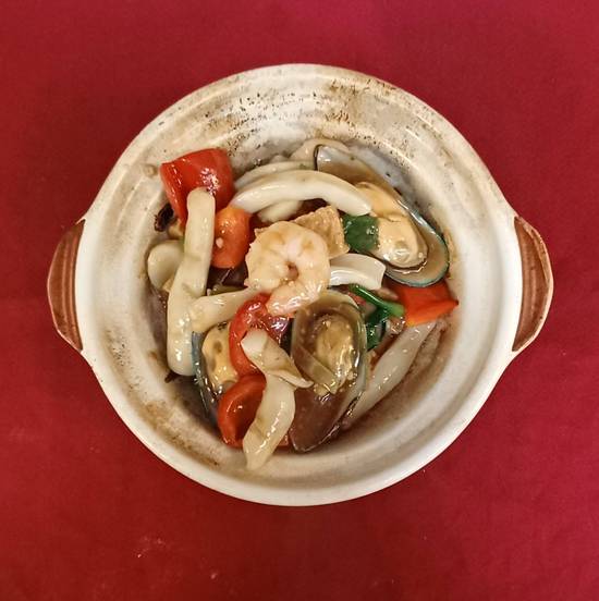 160. Special Seafood Hot Pot (乾隆一品煲)